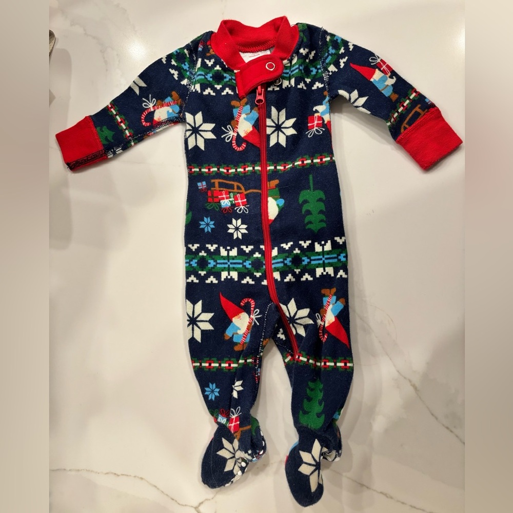 Hanna Anderson NewbornBaby Holiday Footed One-Piece Sleeper - Navy with Red Trim